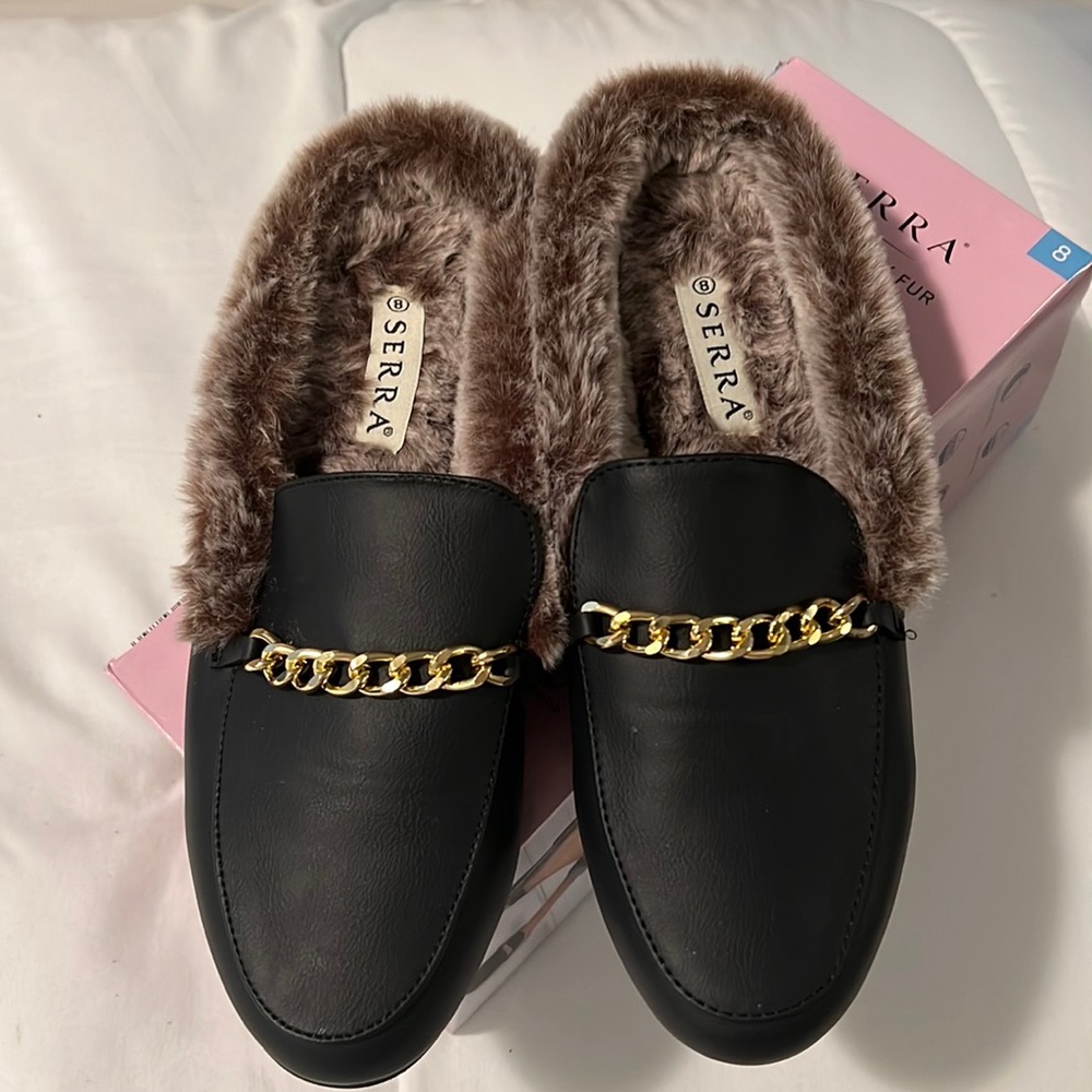 Serra Ladies Faux Fur Lined Mules (women’s  size 8)